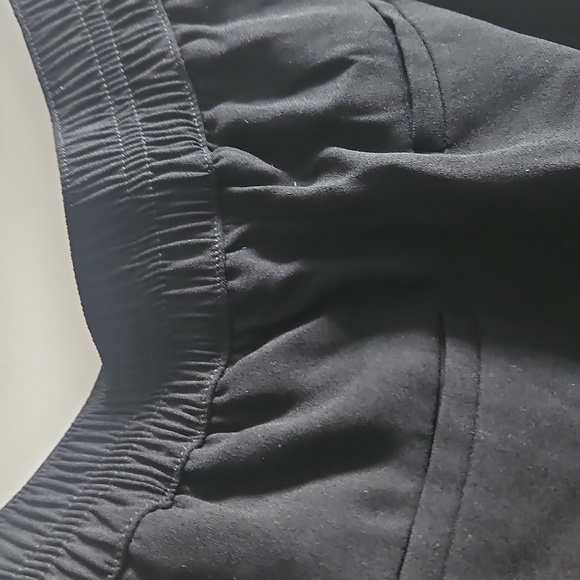 Vince Size S Pull On Black Pants With Stripe On Size - Picture 5 of 7